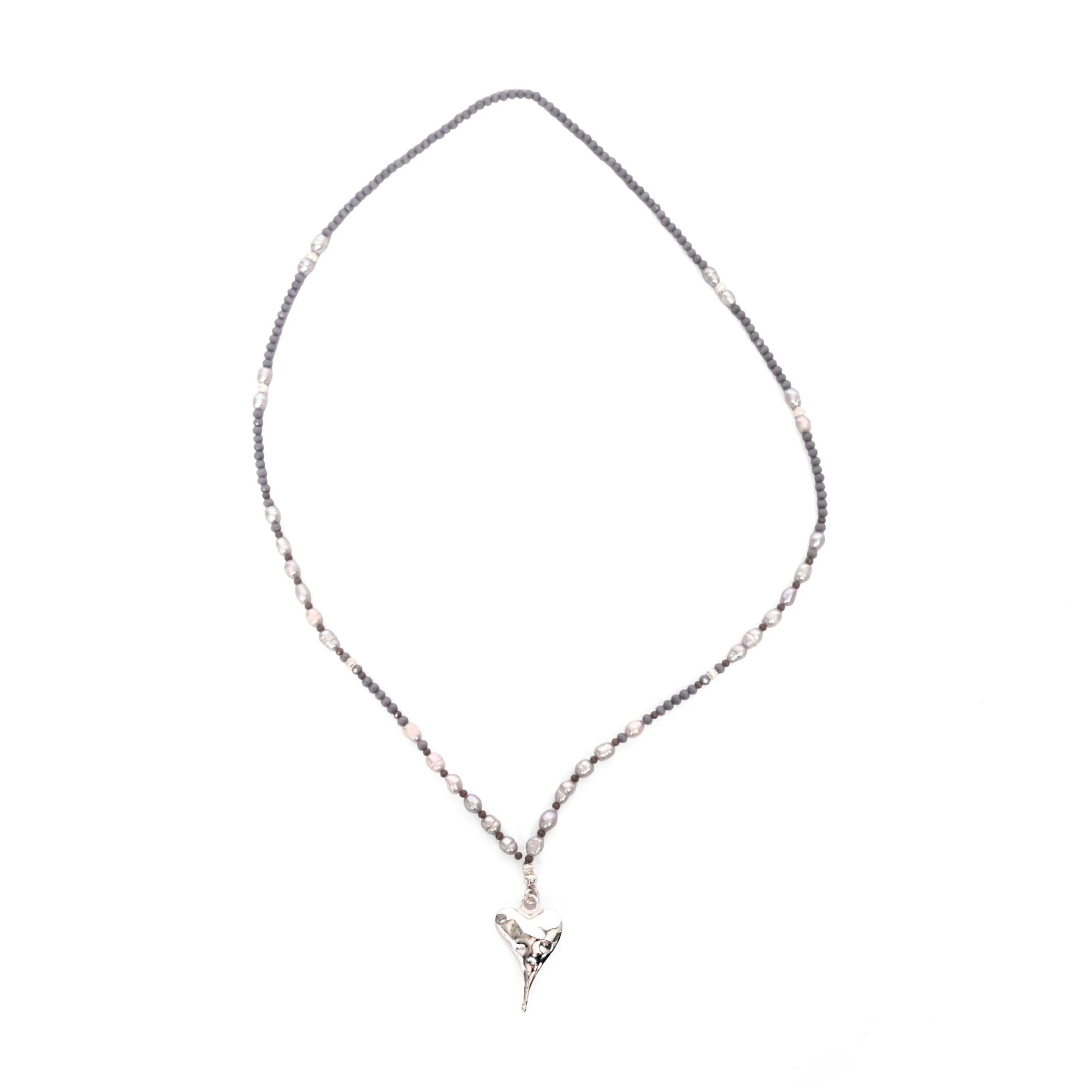 Elegante lange Perlenkette aus echten Süßwasserperlen